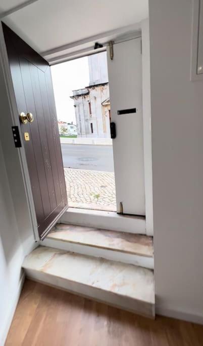Luxury Artistic Digital Nomad Getaway W/ Terrace Διαμέρισμα Lisboa Εξωτερικό φωτογραφία